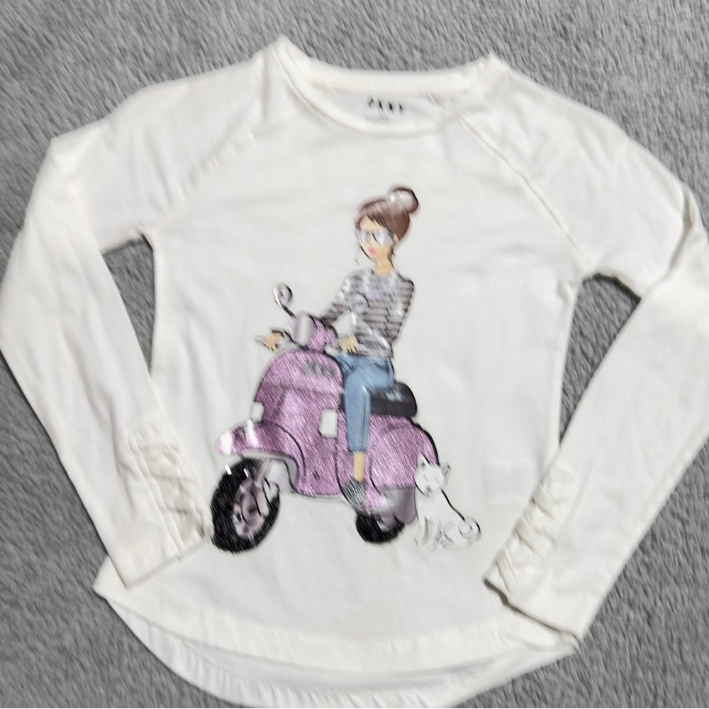 DKNY Girls White Long Sleeve Graphic T-Shirt, Size S(7), Scooter Cat Print Shirt